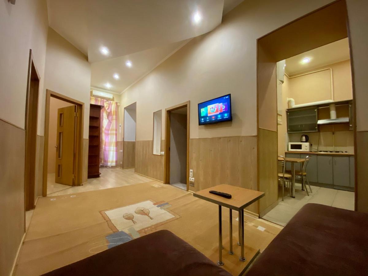 Central Apartments オデッサ エクステリア 写真