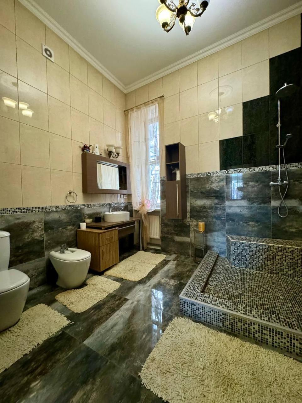 Central Apartments オデッサ エクステリア 写真