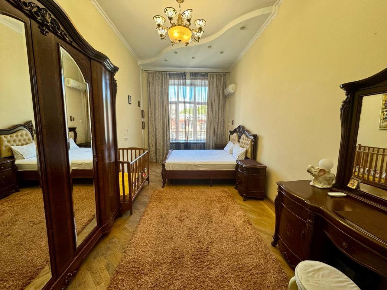 Central Apartments オデッサ エクステリア 写真