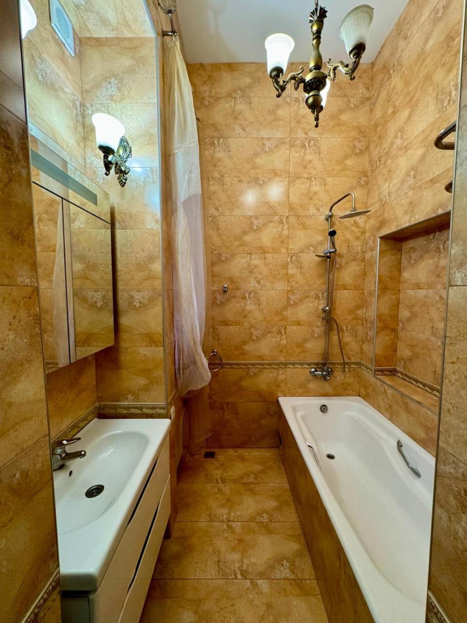 Central Apartments オデッサ エクステリア 写真